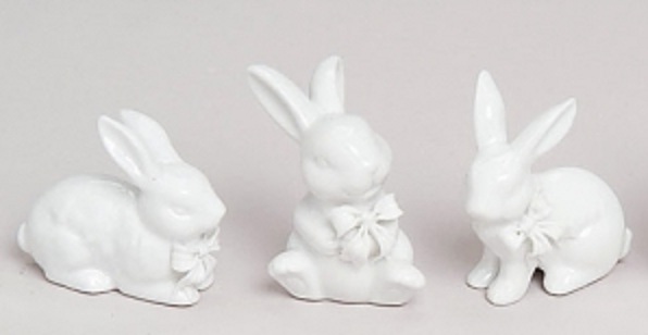 Set van kleine porseleinen konijntjes