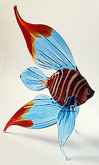 Glaskunst Vis Design G Blauw met rode vinnen